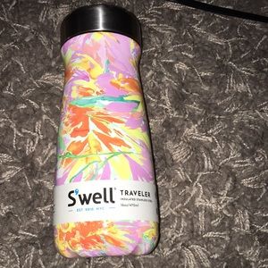 Brand new Swell Traveler 16oz